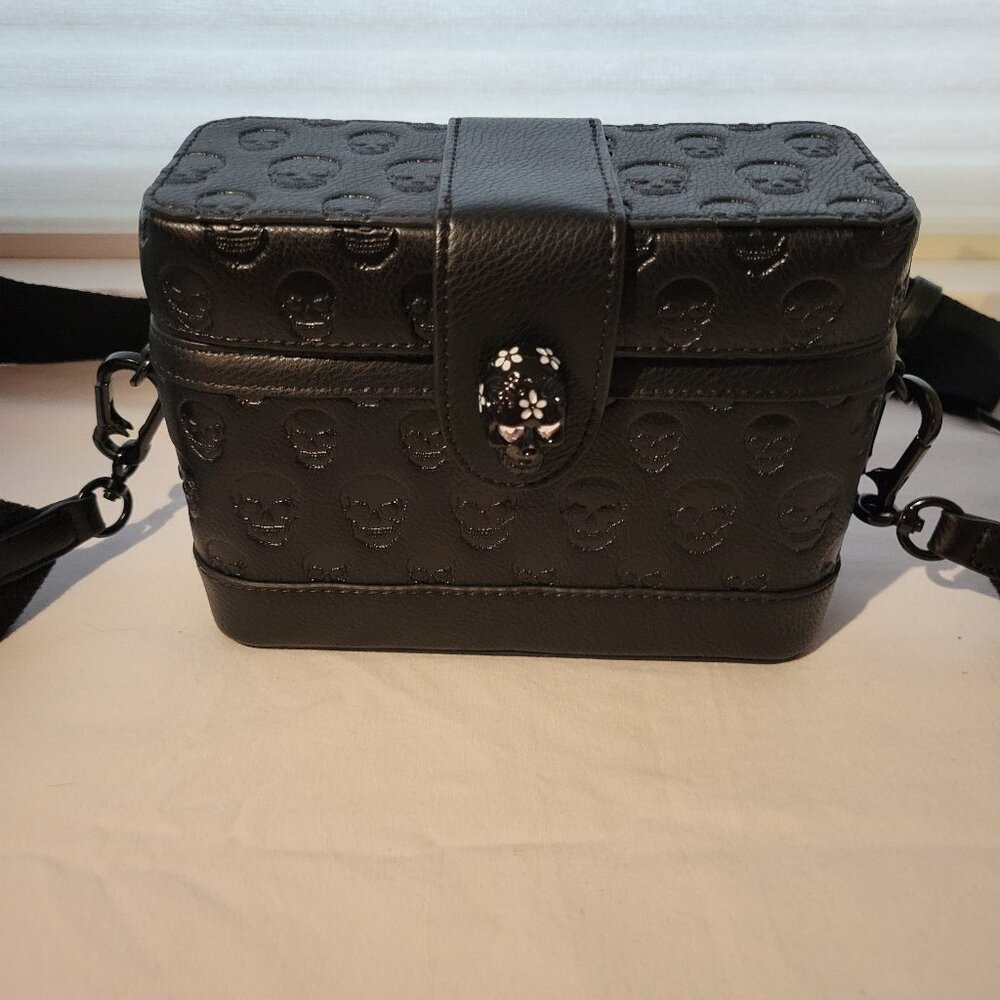 Betsey Johnson Skull Print Box Purse